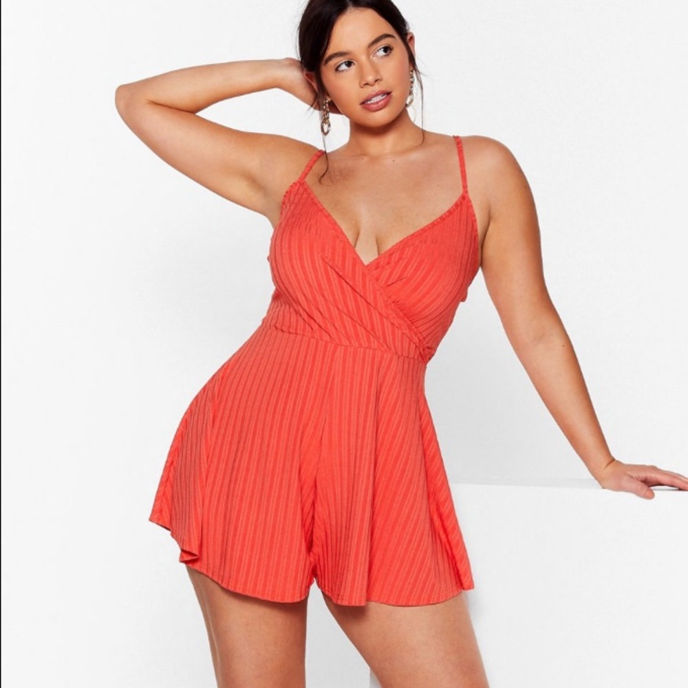 Nasty Gal coral ribbed romper sz 18